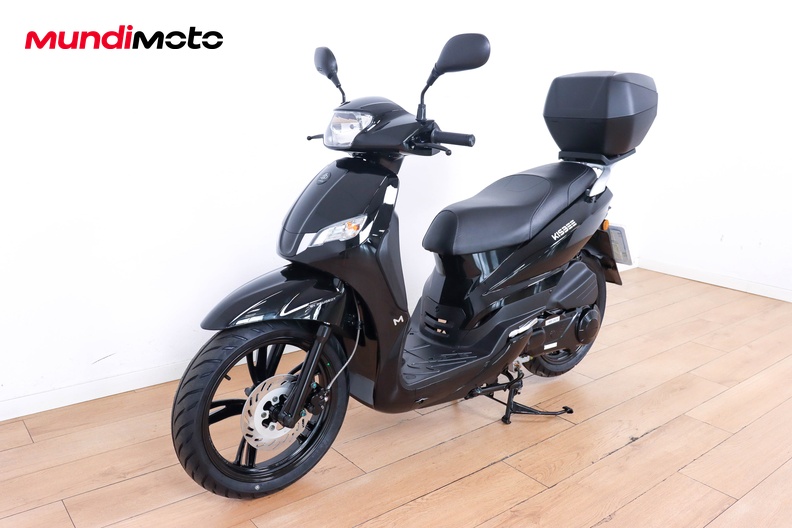 Motorbike image 7