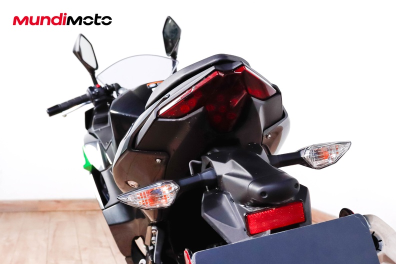 Motorbike image 9
