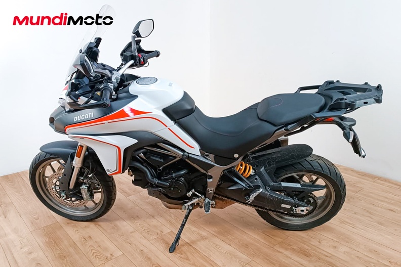 Motorbike image 5
