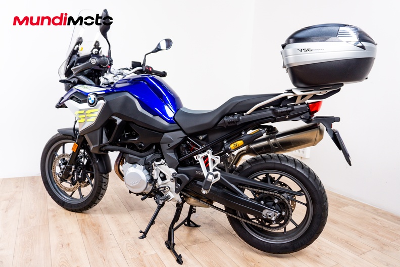 Motorbike image 7