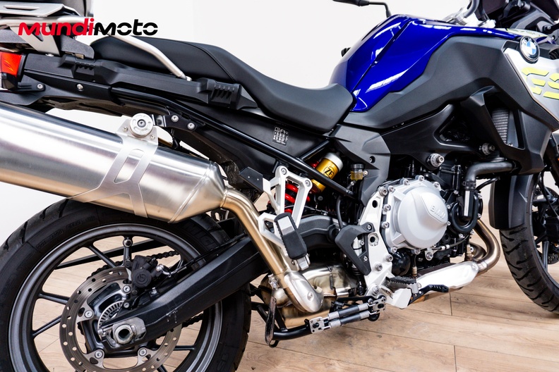 Motorbike image 3