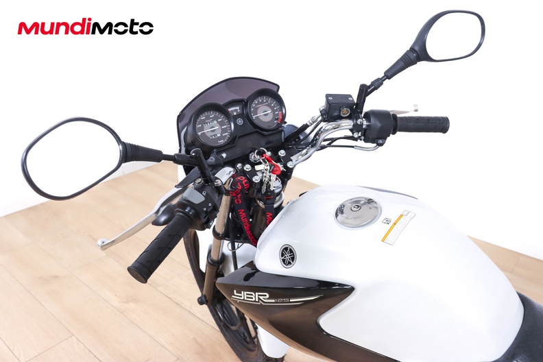Motorbike image 10