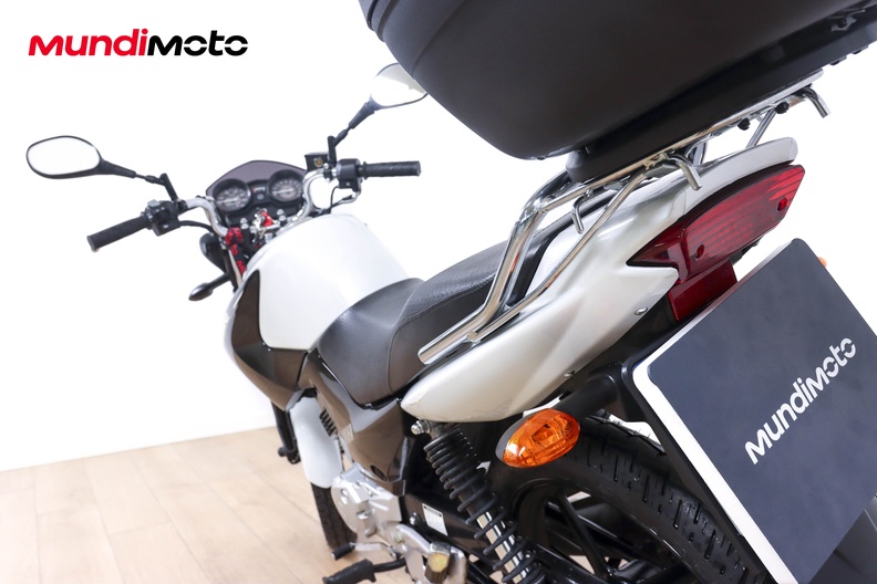Motorbike image 9