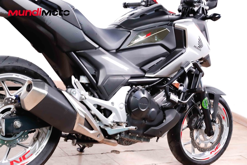 Motorbike image 3