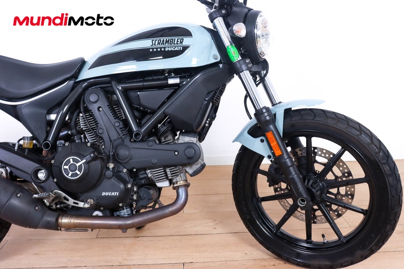 Motorbike image 13