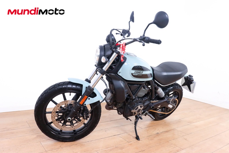 Motorbike image 7