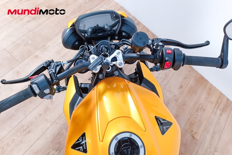 Motorbike image 10