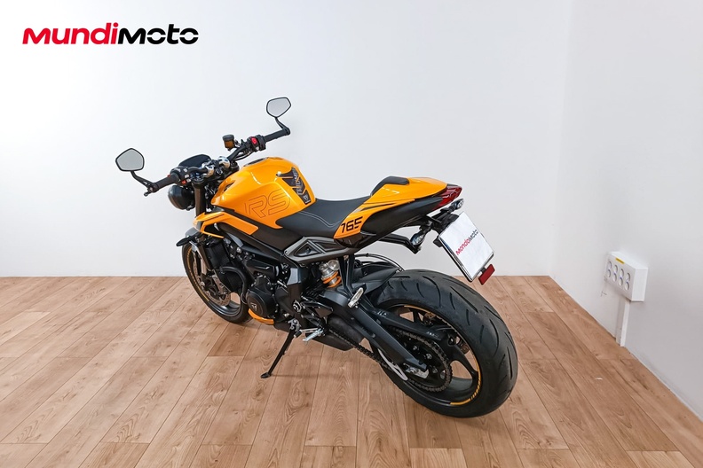 Motorbike image 7