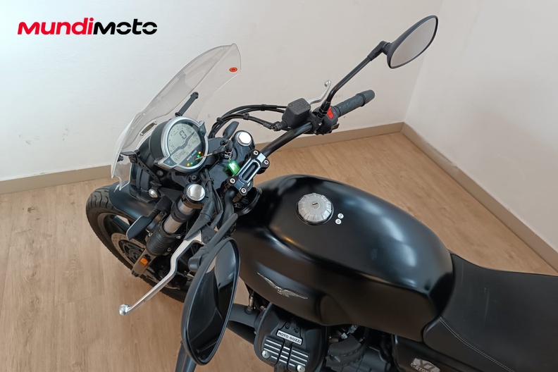Motorbike image 10