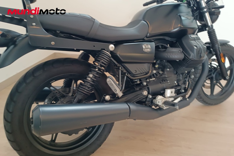 Motorbike image 3