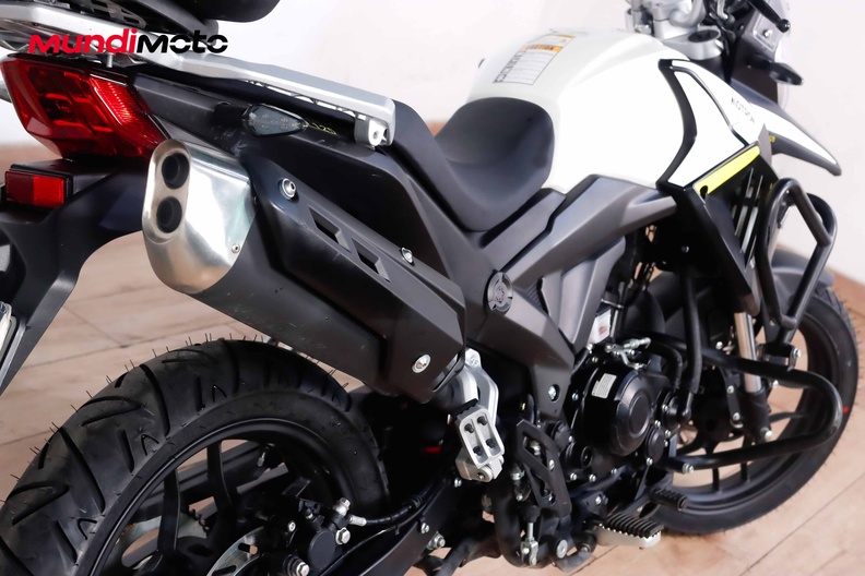 Motorbike image 3