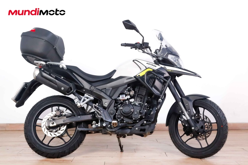 Motorbike image 0