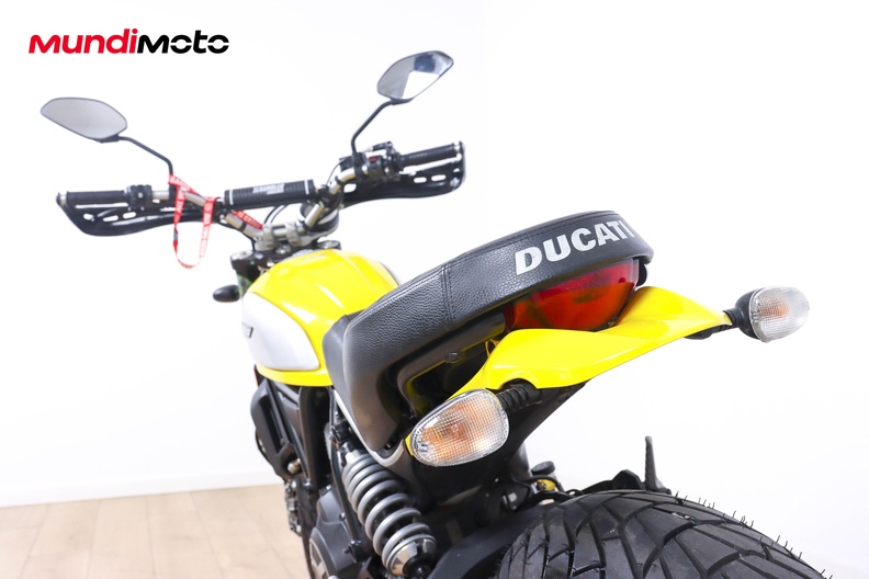 Motorbike image 9