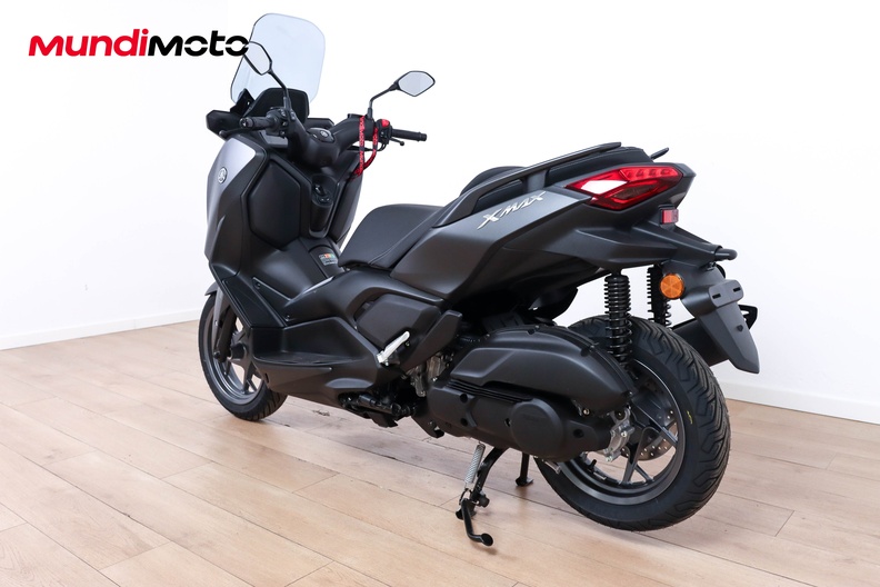 Motorbike image 7