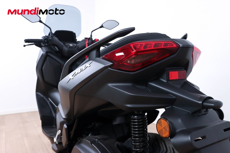 Motorbike image 8