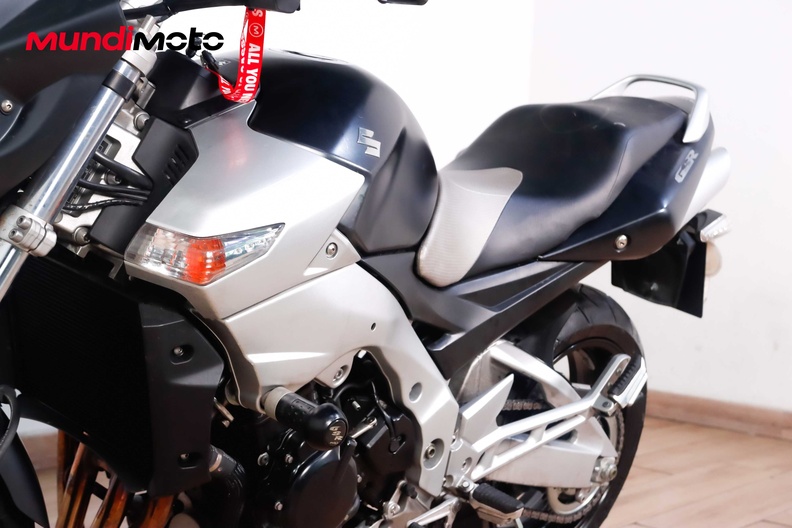 Motorbike image 8