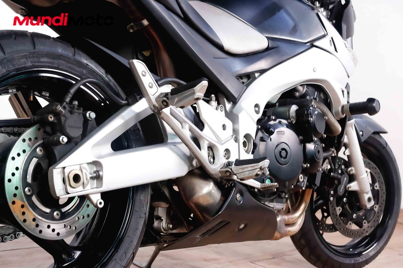 Motorbike image 3