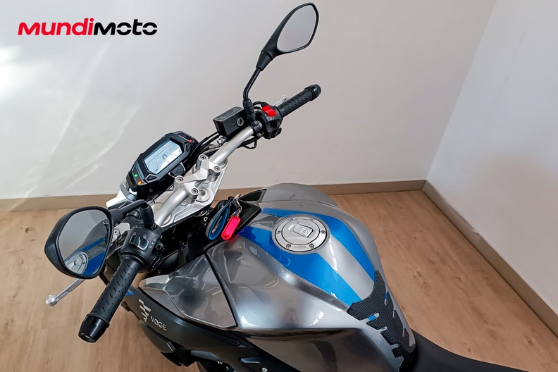 Motorbike image 10