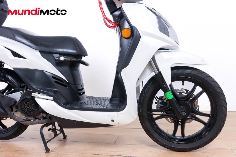 Motorbike image 12