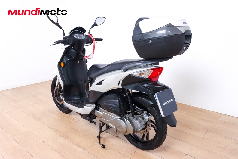 Motorbike image 6