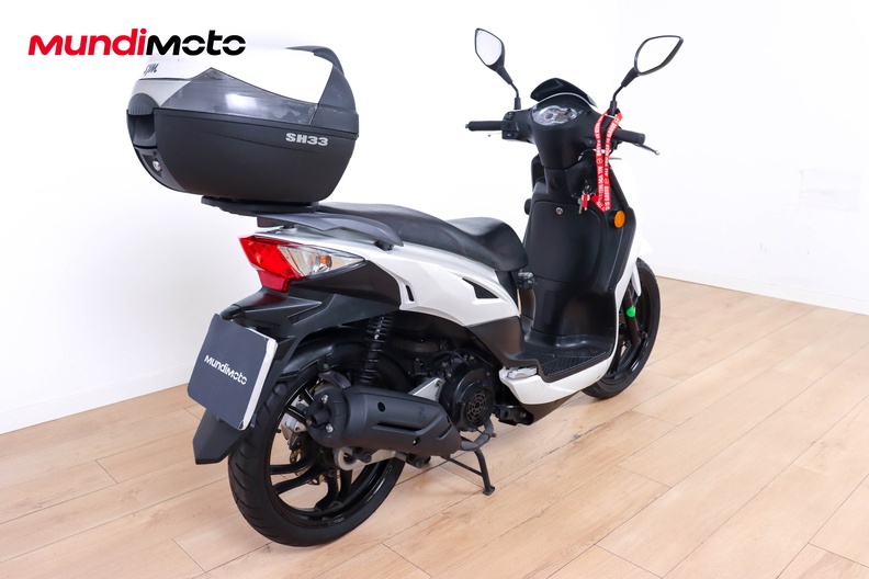 Motorbike image 2