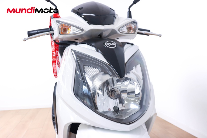 Motorbike image 4
