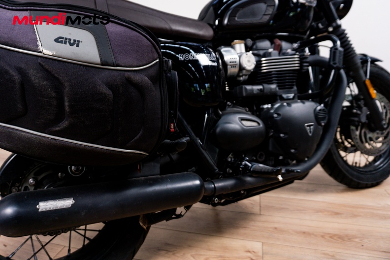 Motorbike image 3