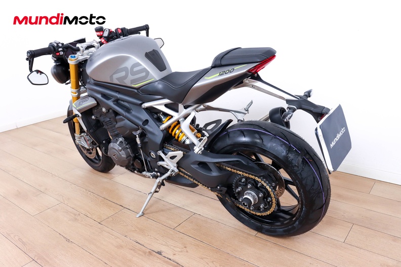 Motorbike image 6
