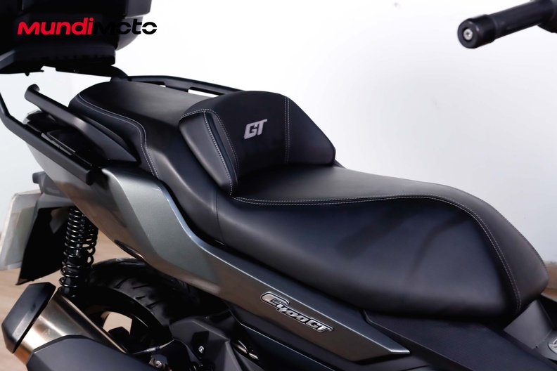 Motorbike image 13