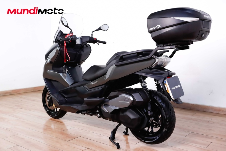 Motorbike image 6