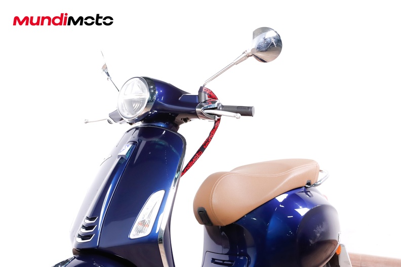 Motorbike image 9