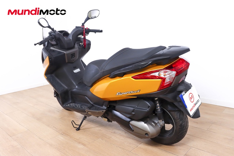 Motorbike image 6