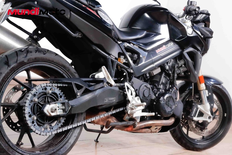 Motorbike image 3