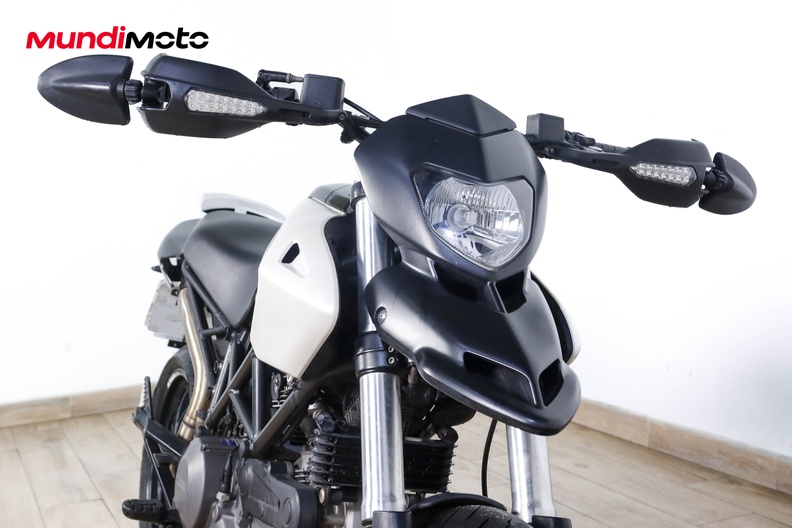 Motorbike image 4