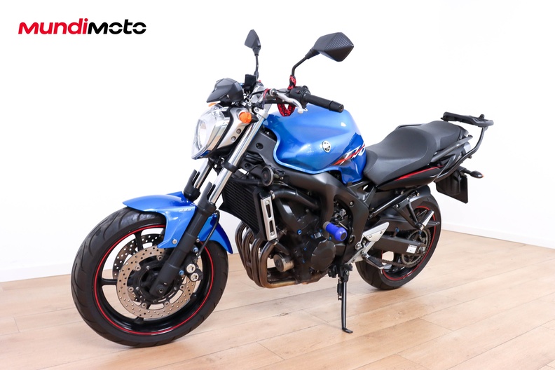 https://assets.mundimoto.com/images/470c29f5-ed94-4444-94e6-f4f4ab9b98c4/LEFT_FRONT-0_medium.jpg