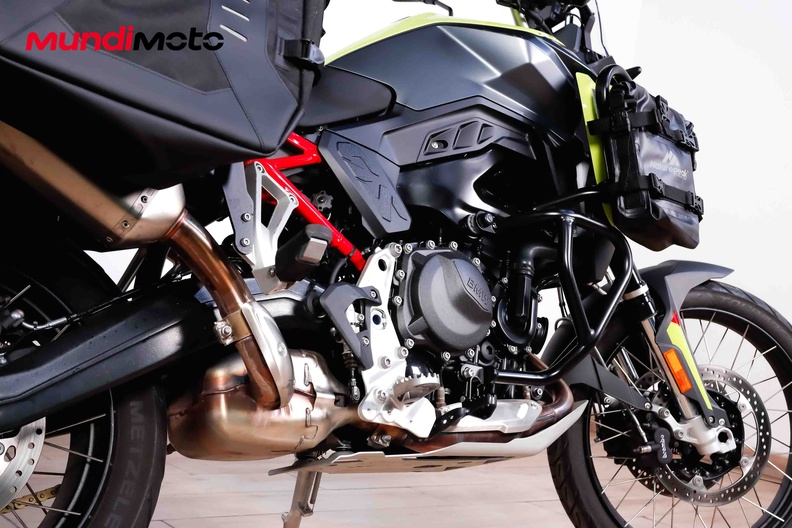Motorbike image 3
