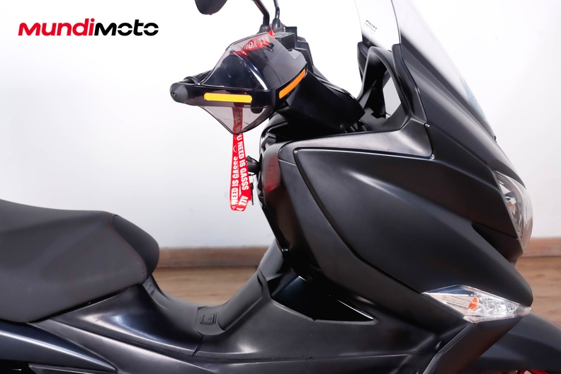 Motorbike image 13