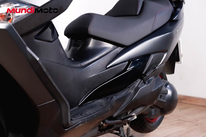 Motorbike image 8