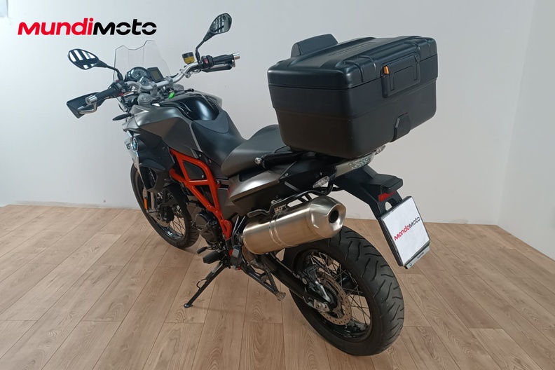 Motorbike image 7