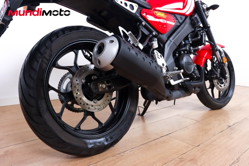 Motorbike image 3