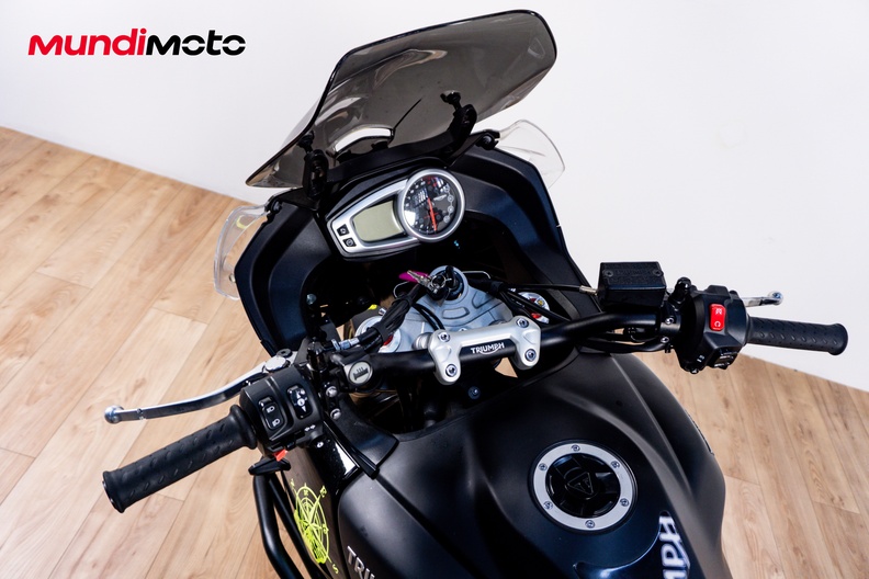 Motorbike image 10
