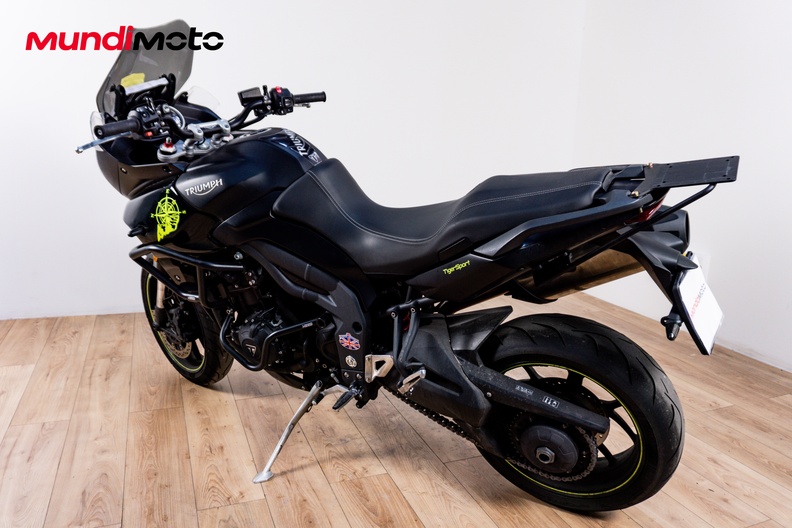 Motorbike image 7