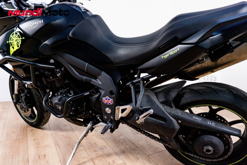 Motorbike image 8