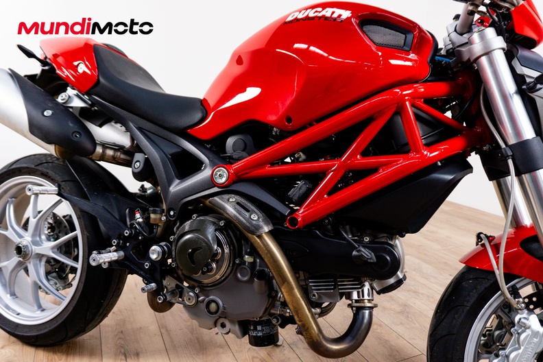 Motorbike image 4