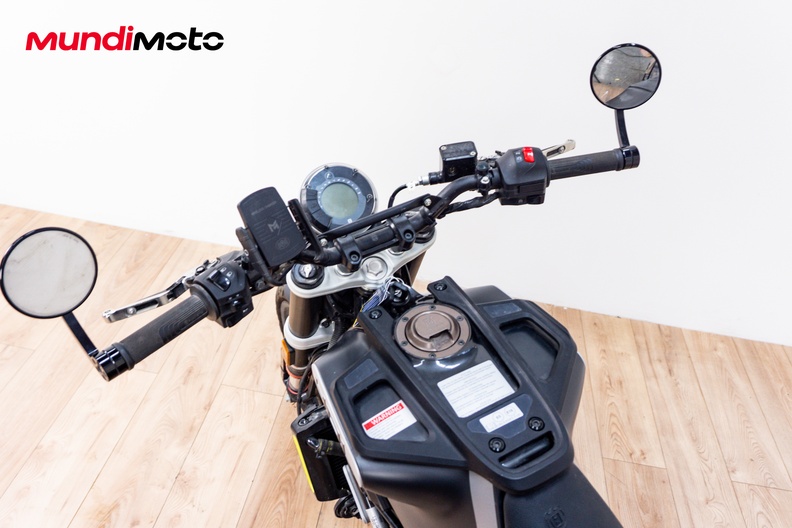 Motorbike image 10