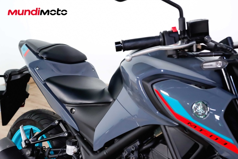 Motorbike image 13