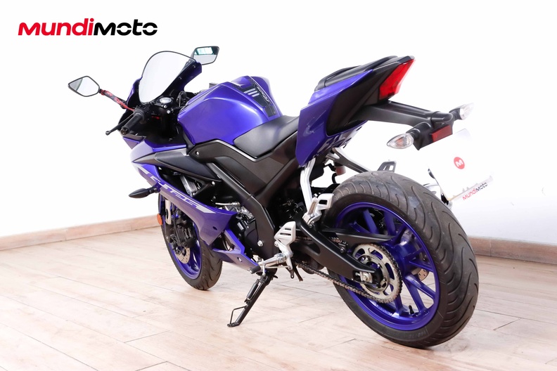 Motorbike image 6