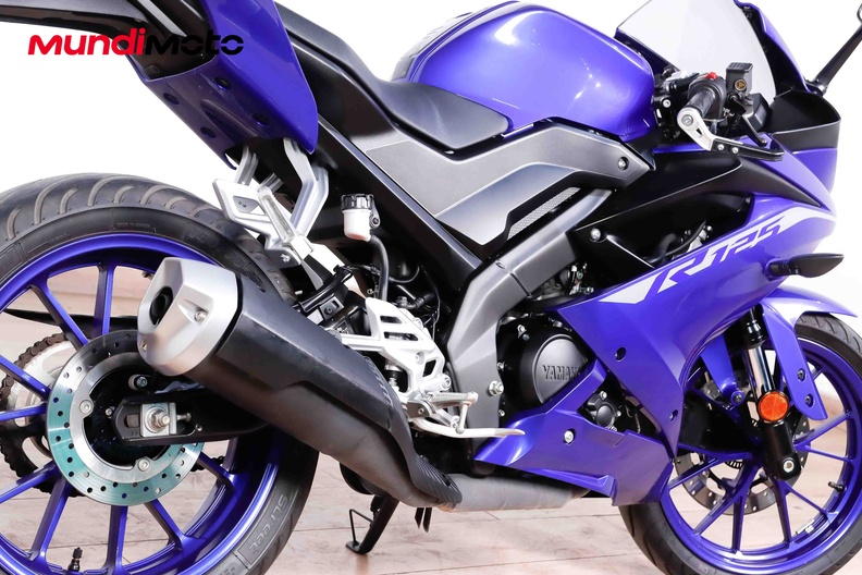 Motorbike image 3
