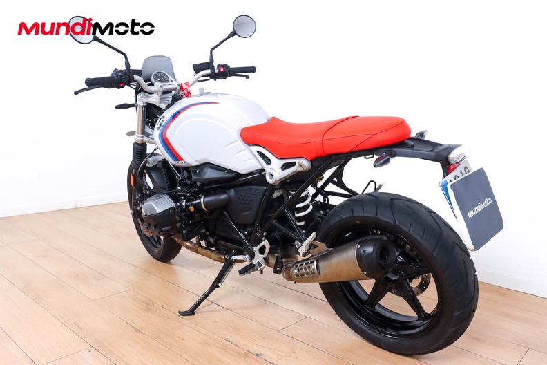 Motorbike image 6