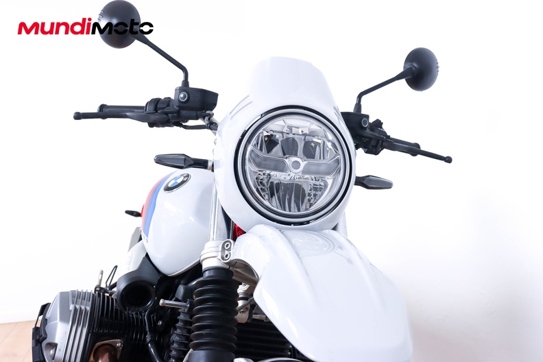 Motorbike image 4